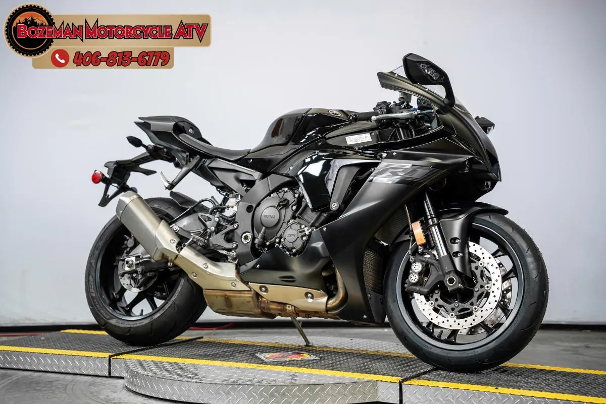 2021 YAMAHA YZF-R1 alt