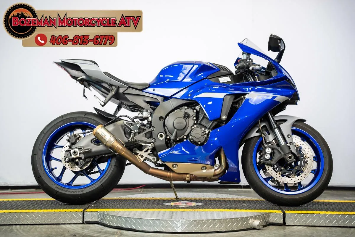 2020 YAMAHA YZF-R1