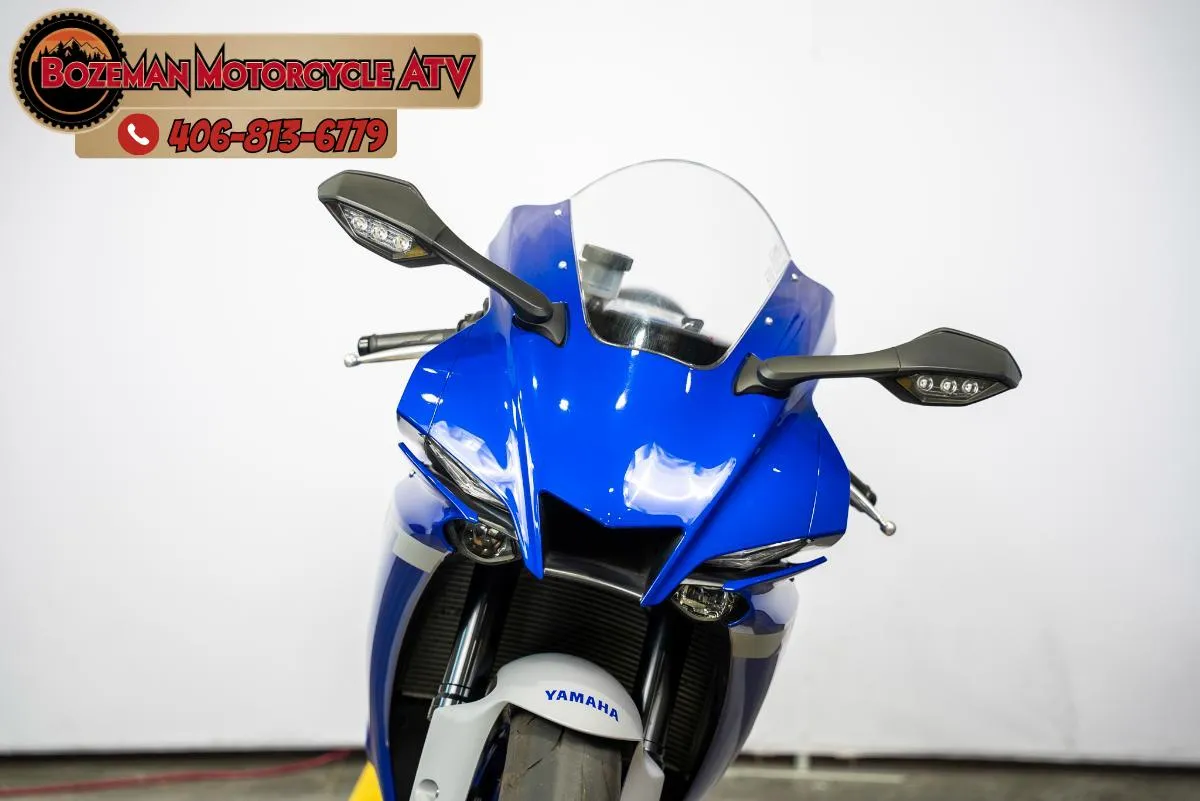 2020 YAMAHA YZF-R1
