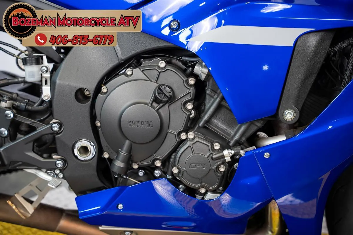 2020 YAMAHA YZF-R1