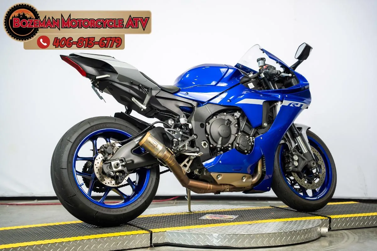 2020 YAMAHA YZF-R1