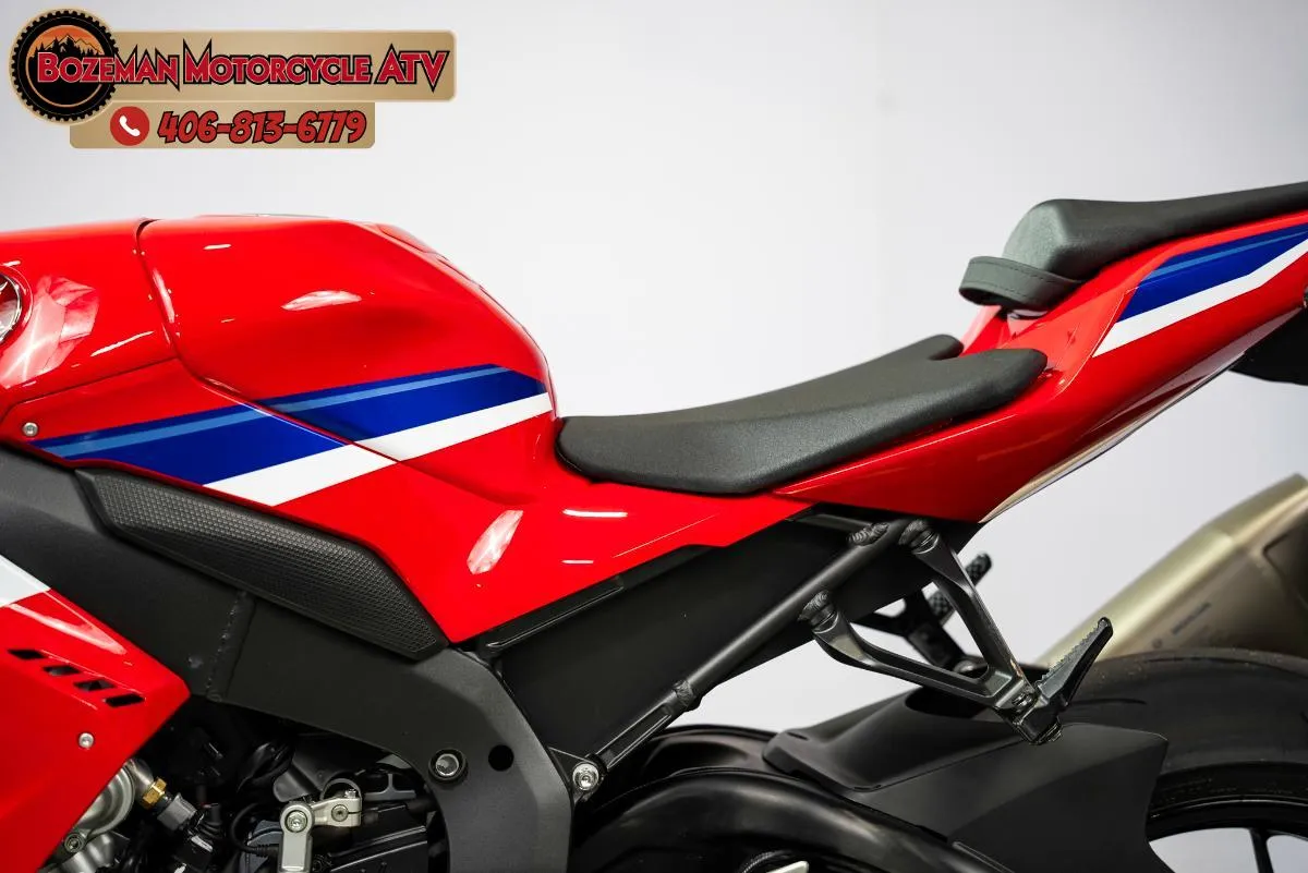 2025 HONDA CBR1000RR-R FIREBLADE SP