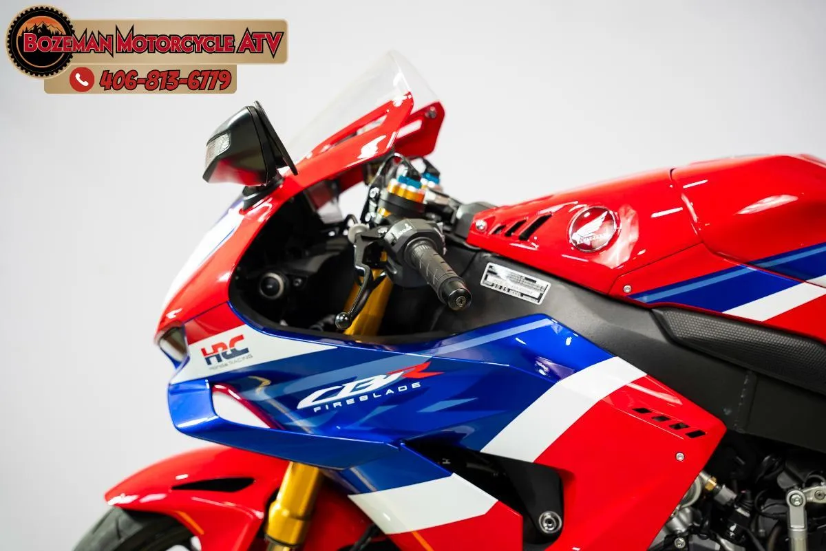 2025 HONDA CBR1000RR-R FIREBLADE SP