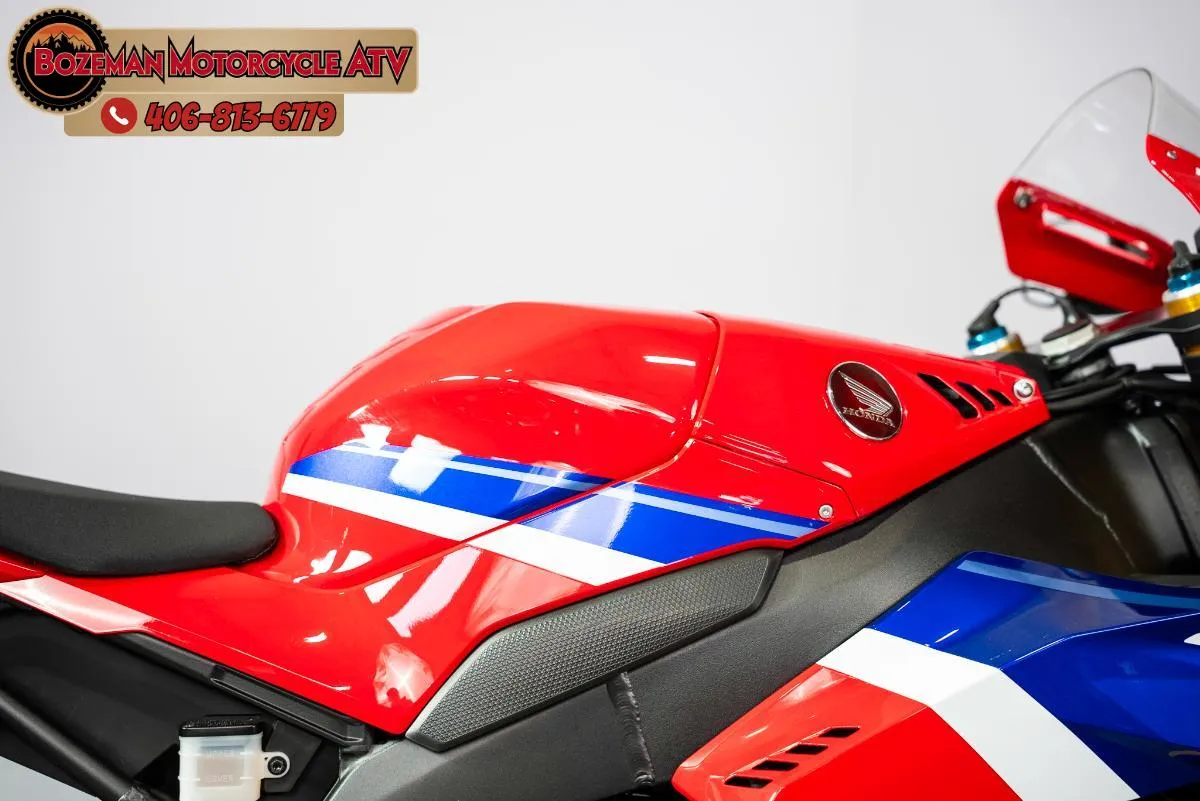 2025 HONDA CBR1000RR-R FIREBLADE SP