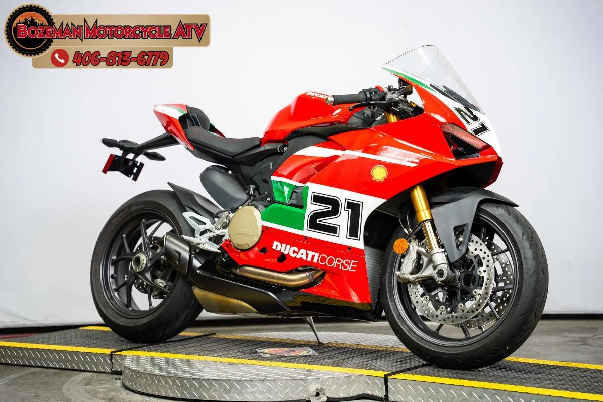 2023 DUCATI PANIGALE V2 alt